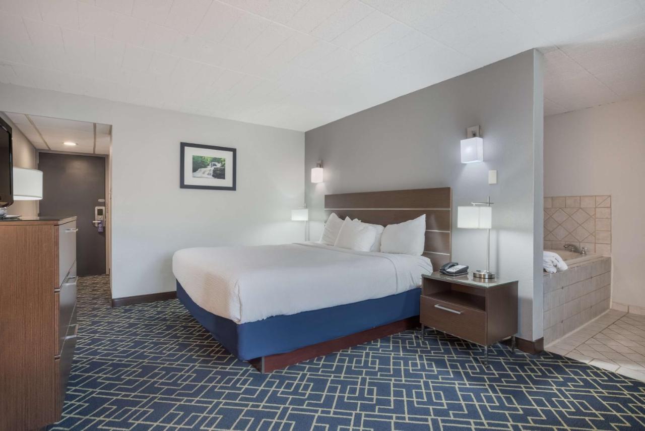 Best Western Hunt'S Landing Hotel Matamoras Milford מראה חיצוני תמונה
